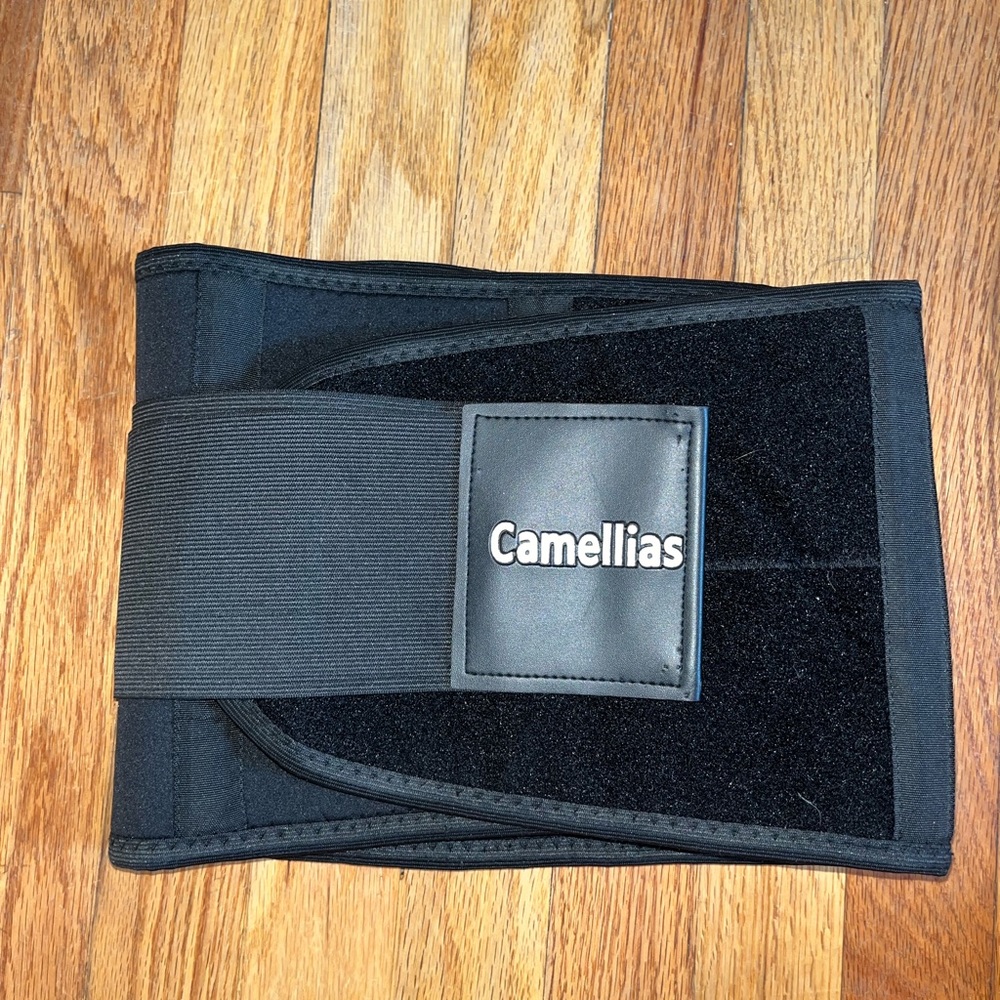 Camelias waist trainer belt size medium